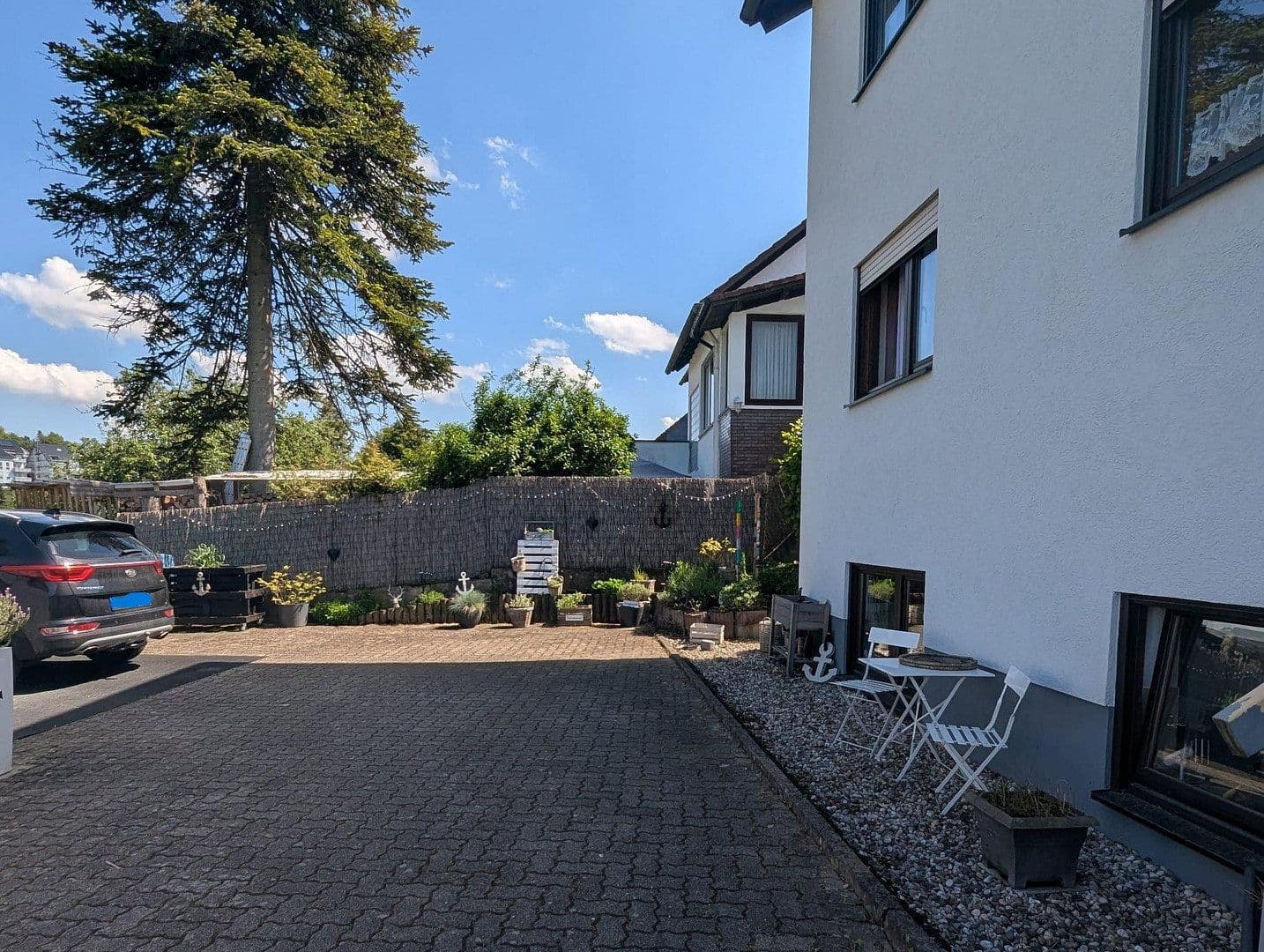 Prodej bytu 3+1 78 m², Bergstr. 40, Pfinztal, Bádensko-Württembersko Prodej bytu 3+1 78 m², Bergstr. 40, Pfinztal, Bádensko-Württembersko