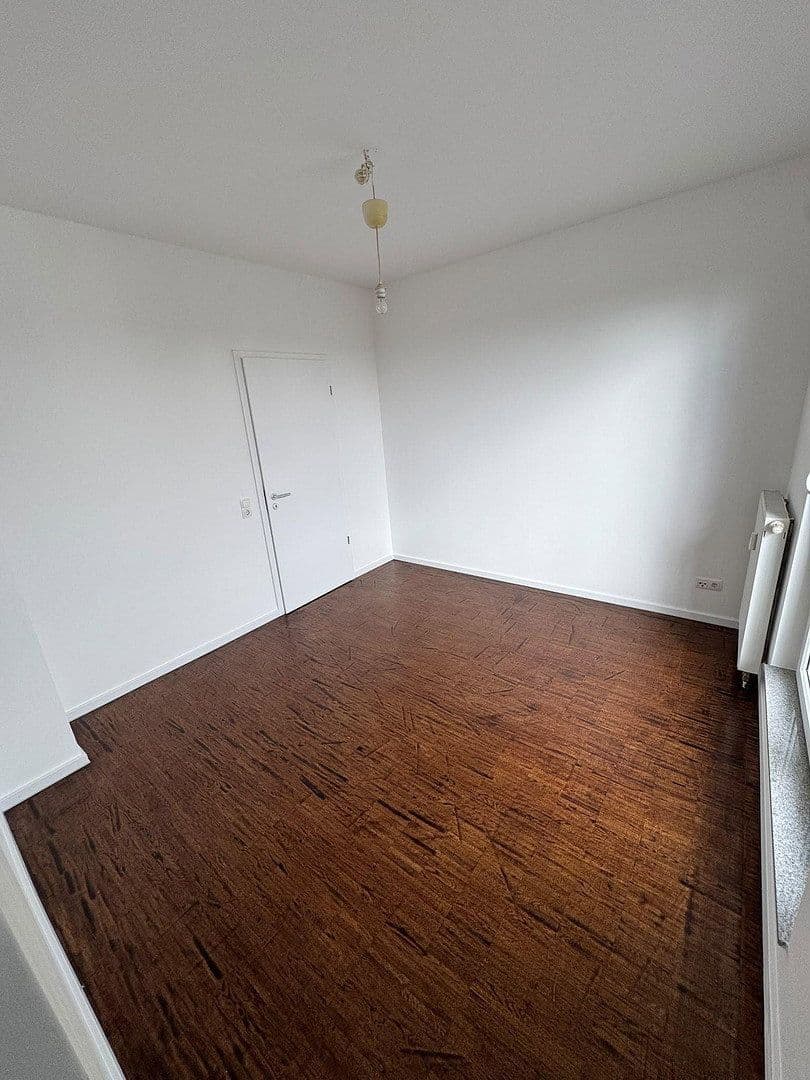 Pronájem bytu 2+1 60 m², Köln, Severní Porýní-Vestfálsko Pronájem bytu 2+1 60 m², Köln, Severní Porýní-Vestfálsko