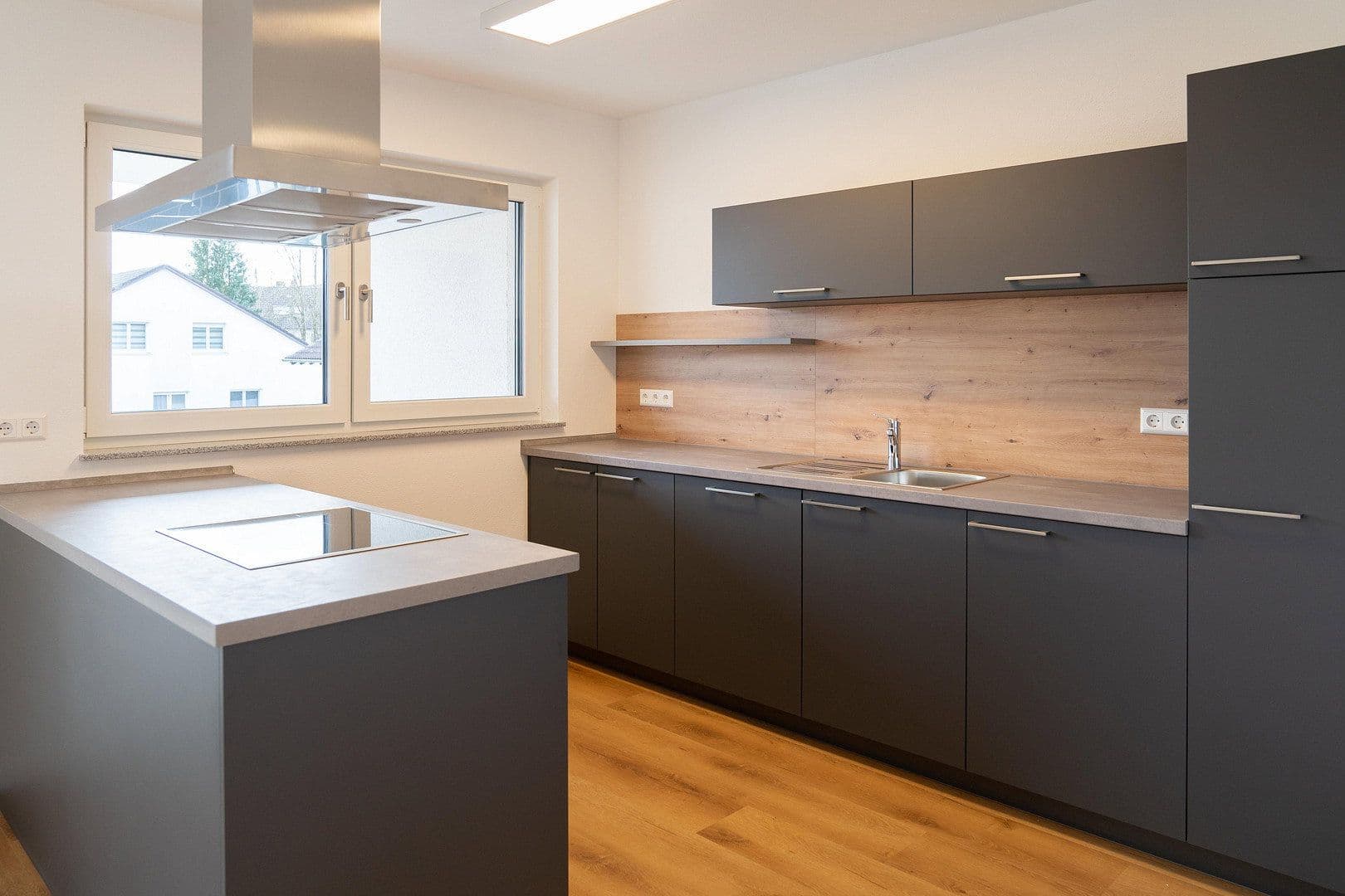 Pronájem bytu 3+kk 101 m², Dietenheim, Bádensko-Württembersko Pronájem bytu 3+kk 101 m², Dietenheim, Bádensko-Württembersko