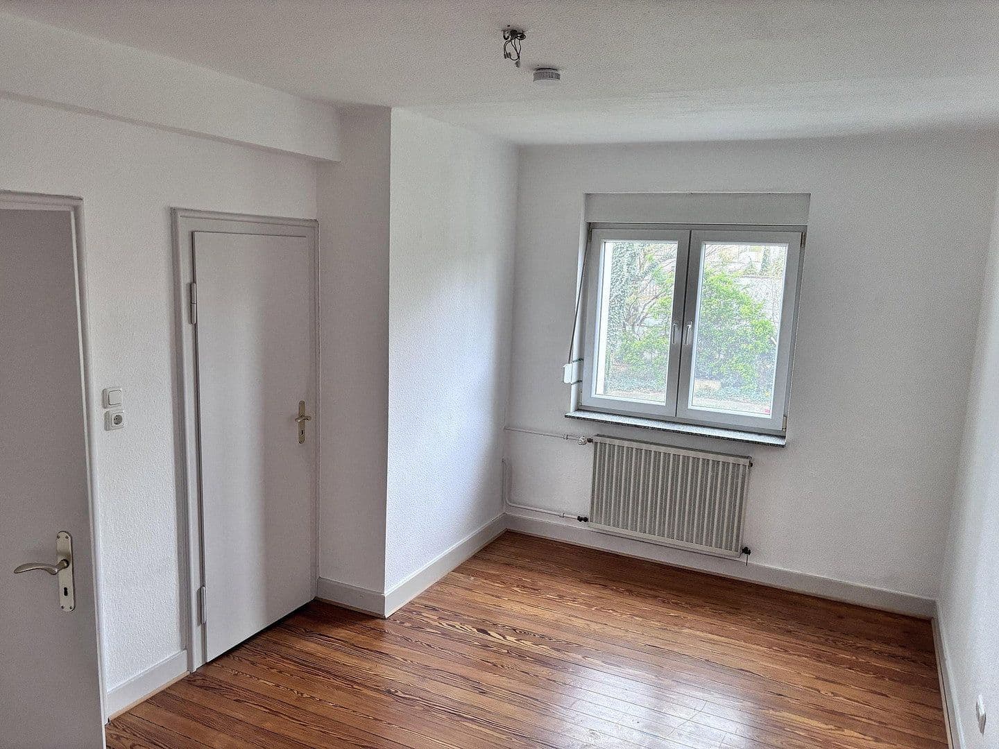 Prodej domu 134 m², pozemek 721 m², Ludwigshafen am Rhein, Porýní-Falc Prodej domu 134 m², pozemek 721 m², Ludwigshafen am Rhein, Porýní-Falc