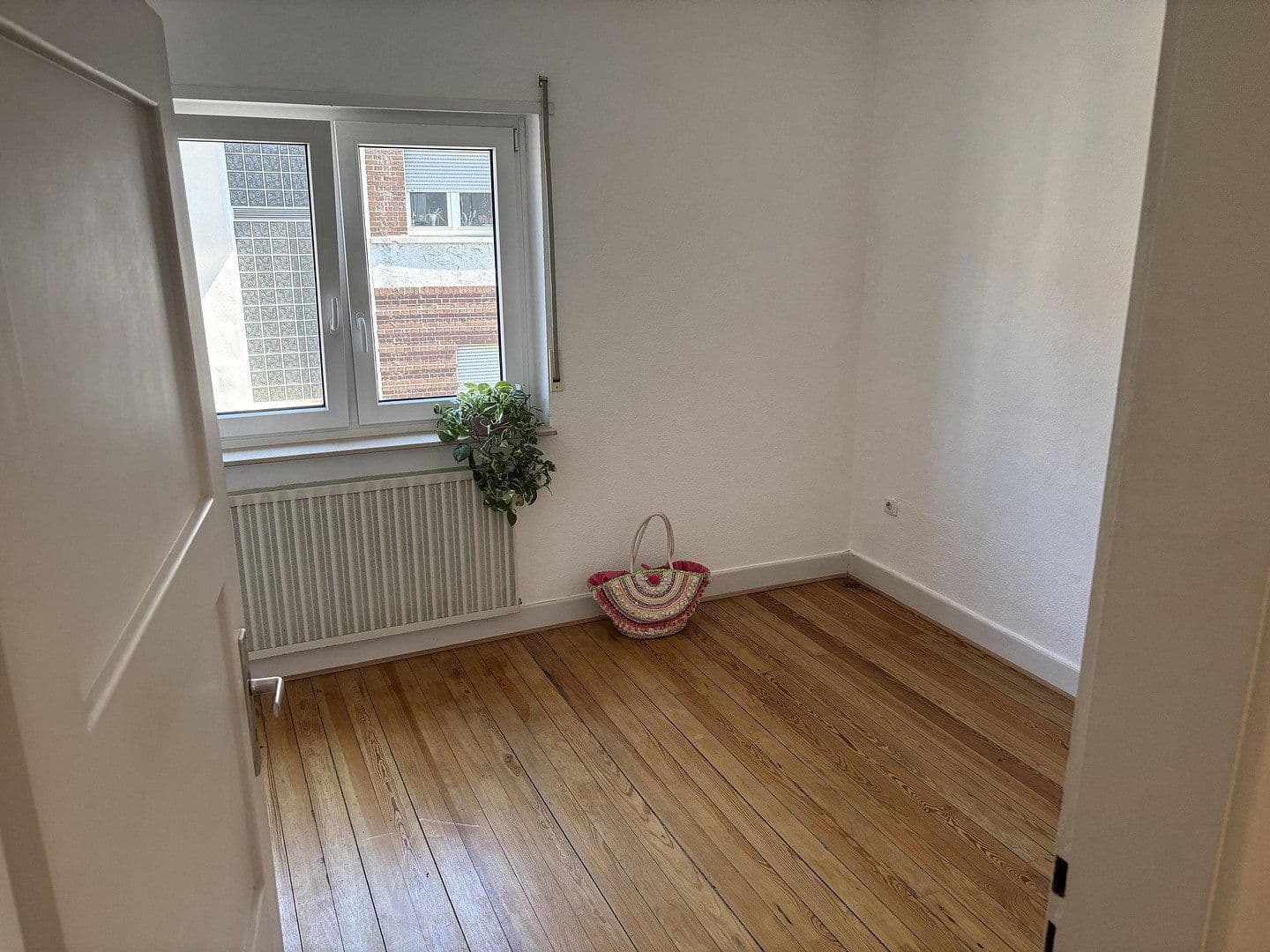Prodej domu 134 m², pozemek 721 m², Ludwigshafen am Rhein, Porýní-Falc Prodej domu 134 m², pozemek 721 m², Ludwigshafen am Rhein, Porýní-Falc