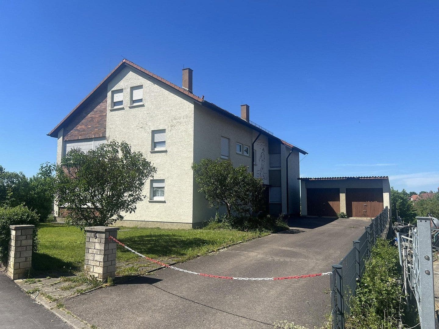 Prodej domu 322 m², pozemek 900 m², Eschenbach, Bádensko-Württembersko Prodej domu 322 m², pozemek 900 m², Eschenbach, Bádensko-Württembersko