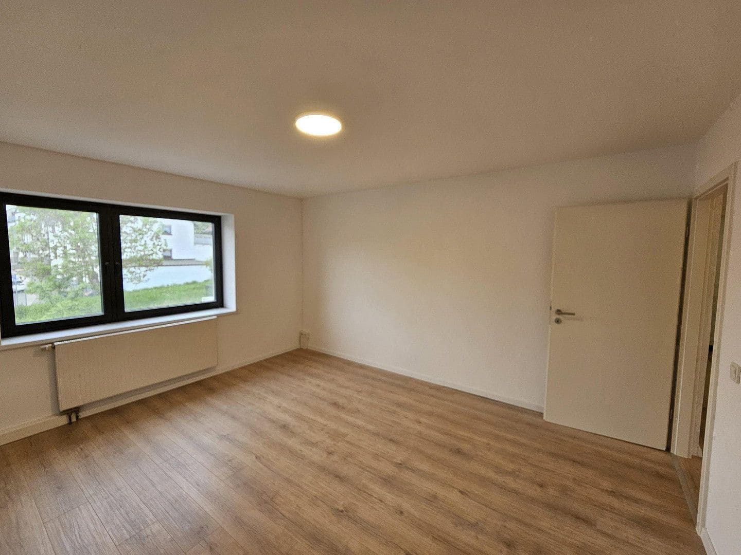 Pronájem bytu 2+1 48 m², Brückenstraße 26, Schiffweiler, Země Sársko Pronájem bytu 2+1 48 m², Brückenstraße 26, Schiffweiler, Země Sársko