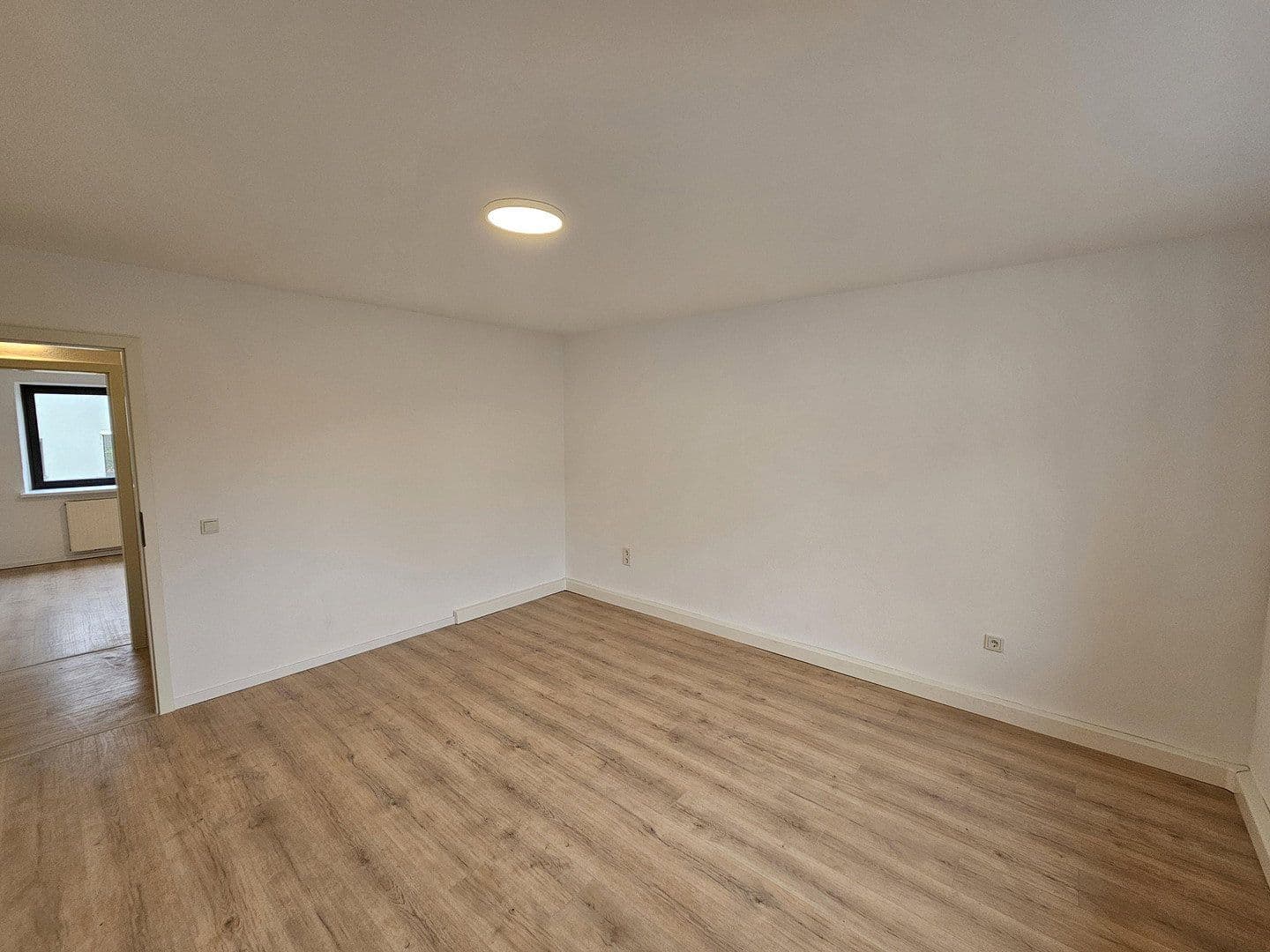 Pronájem bytu 2+1 48 m², Brückenstraße 26, Schiffweiler, Země Sársko Pronájem bytu 2+1 48 m², Brückenstraße 26, Schiffweiler, Země Sársko