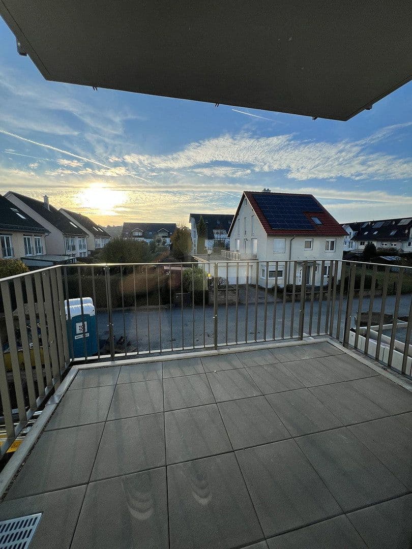 Pronájem bytu 2+1 55 m², Würzburger Straße 37, Stockstadt am Main, Bavorsko Pronájem bytu 2+1 55 m², Würzburger Straße 37, Stockstadt am Main, Bavorsko