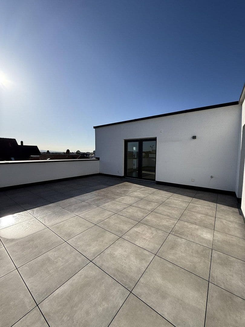 Pronájem bytu 5+1 134 m², Würzburger Straße 37, Erlensee, Hessen Pronájem bytu 5+1 134 m², Würzburger Straße 37, Erlensee, Hessen