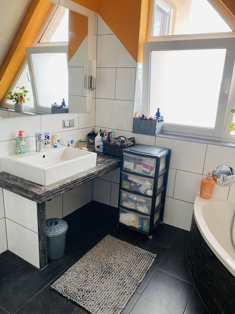 Prodej domu 155 m², pozemek 208 m², Groß-Zimmern, Hessen Prodej domu 155 m², pozemek 208 m², Groß-Zimmern, Hessen