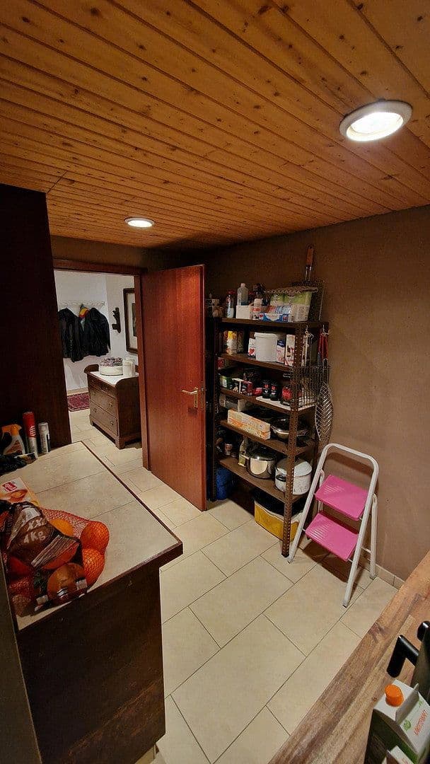 Prodej domu 184 m², pozemek 1.045 m², Schulstrasse 42, Königswinter, Severní Porýní-Vestfálsko Prodej domu 184 m², pozemek 1.045 m², Schulstrasse 42, Königswinter, Severní Porýní-Vestfálsko