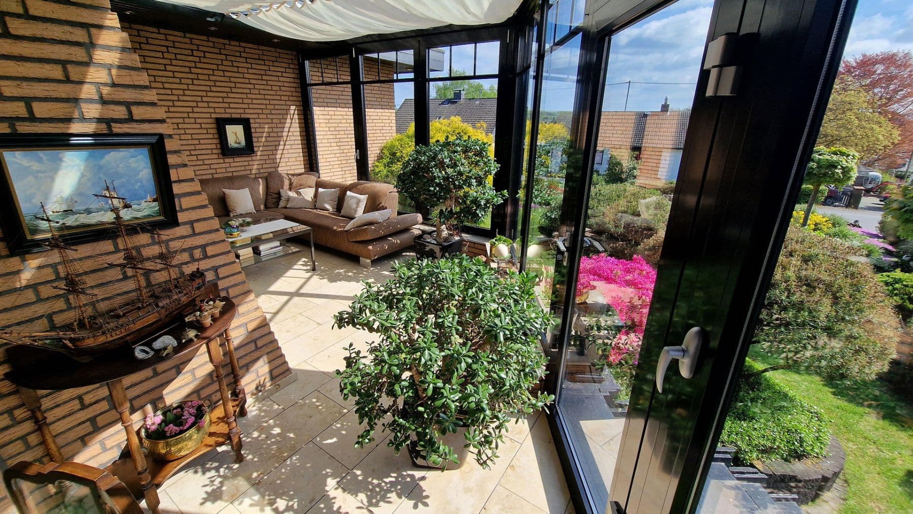 Prodej domu 184 m², pozemek 1.045 m², Schulstrasse 42, Königswinter, Severní Porýní-Vestfálsko Prodej domu 184 m², pozemek 1.045 m², Schulstrasse 42, Königswinter, Severní Porýní-Vestfálsko