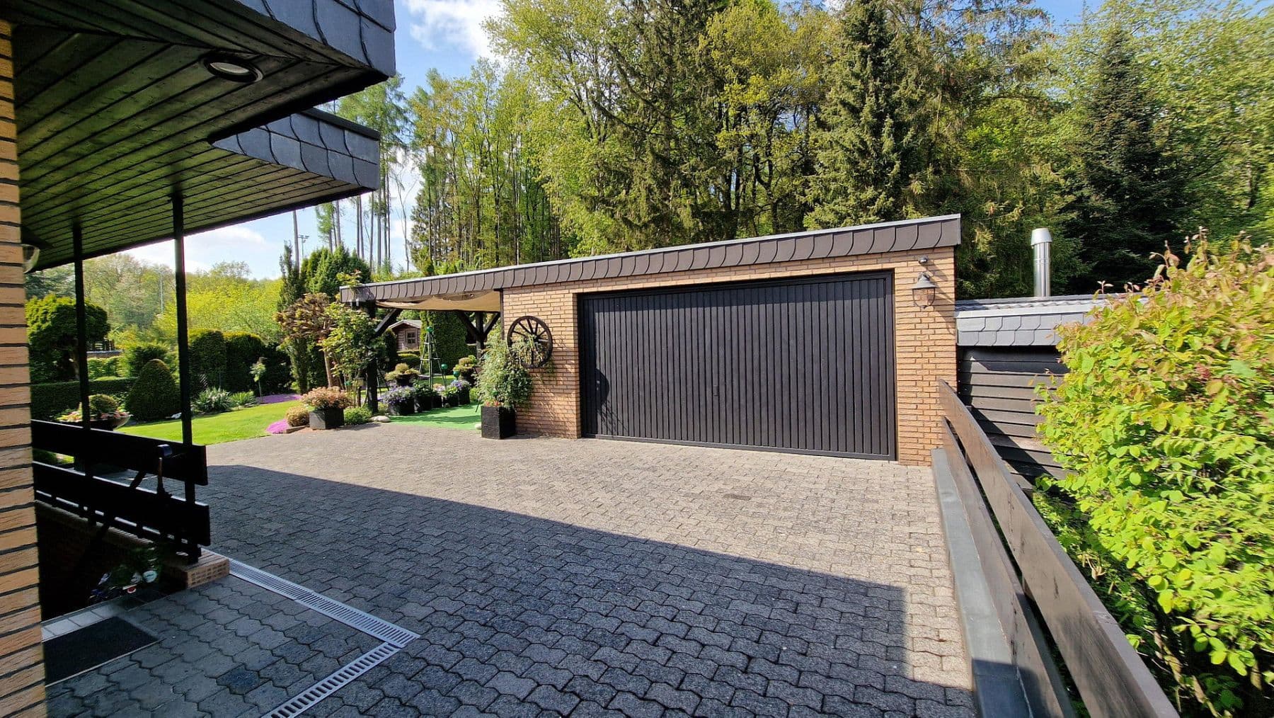 Prodej domu 184 m², pozemek 1.045 m², Schulstrasse 42, Königswinter, Severní Porýní-Vestfálsko Prodej domu 184 m², pozemek 1.045 m², Schulstrasse 42, Königswinter, Severní Porýní-Vestfálsko
