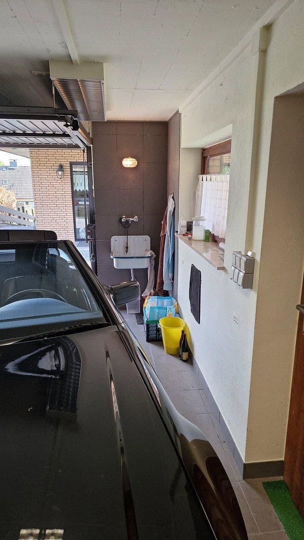 Prodej domu 184 m², pozemek 1.045 m², Schulstrasse 42, Königswinter, Severní Porýní-Vestfálsko Prodej domu 184 m², pozemek 1.045 m², Schulstrasse 42, Königswinter, Severní Porýní-Vestfálsko