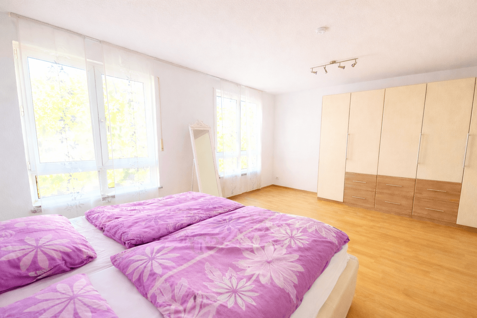 Prodej domu 131 m², pozemek 158 m², Liederbach am Taunus, Hessen Prodej domu 131 m², pozemek 158 m², Liederbach am Taunus, Hessen