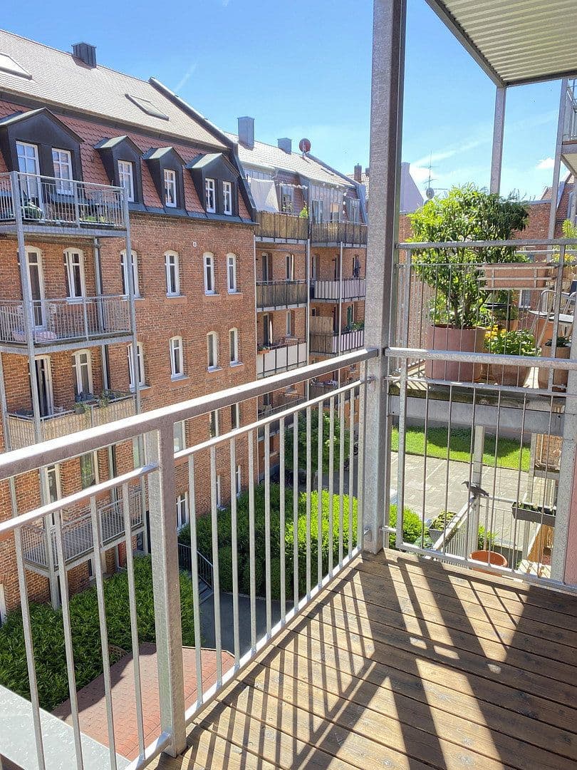 Pronájem bytu 3+1 60 m², Reichstr. 0, Nürnberg, Bavorsko Pronájem bytu 3+1 60 m², Reichstr. 0, Nürnberg, Bavorsko