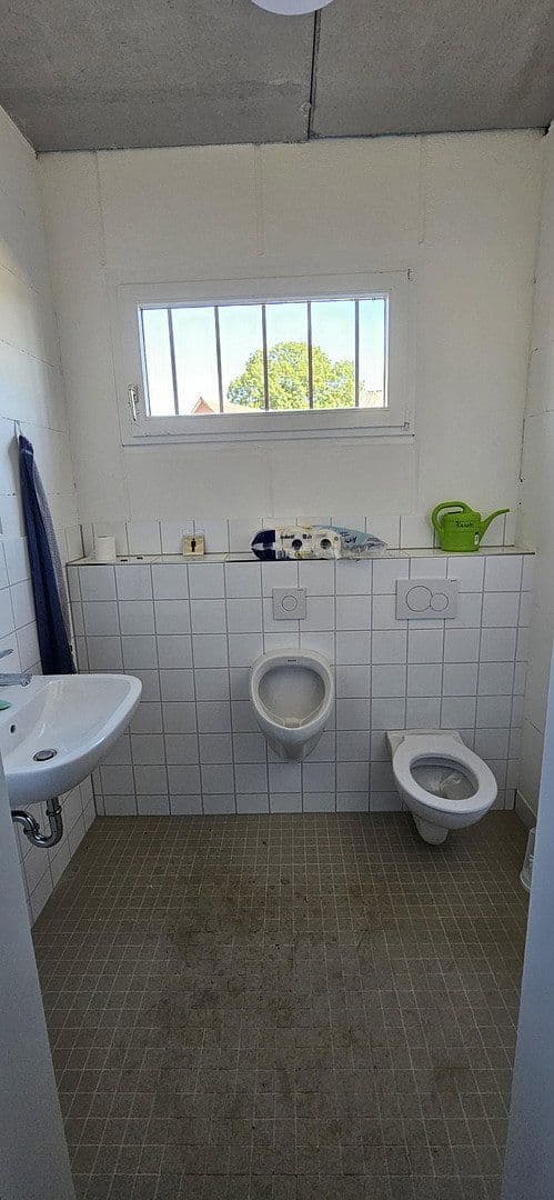 Pronájem nebytového prostoru 435 m², Hohberg, Bádensko-Württembersko Pronájem nebytového prostoru 435 m², Hohberg, Bádensko-Württembersko