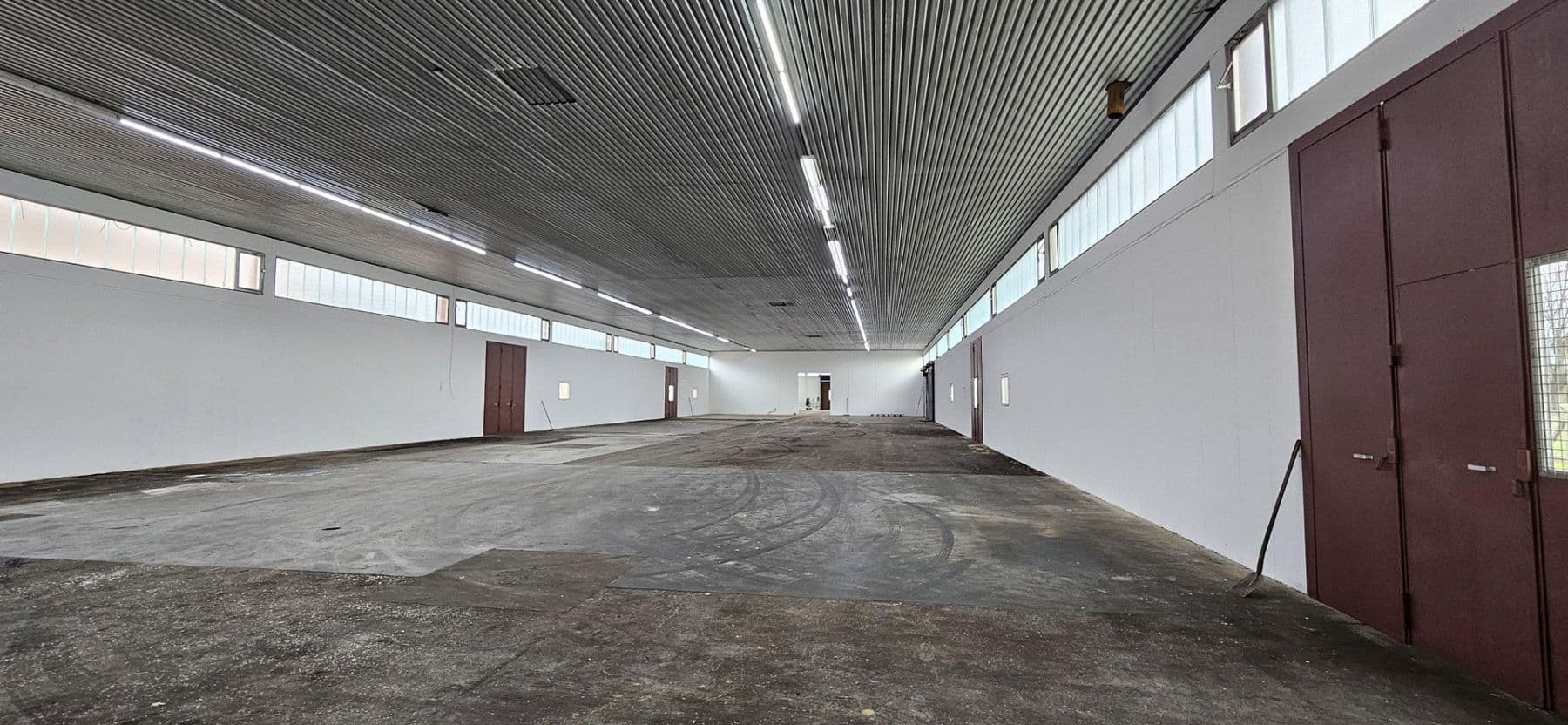 Pronájem nebytového prostoru 435 m², Hohberg, Bádensko-Württembersko Pronájem nebytového prostoru 435 m², Hohberg, Bádensko-Württembersko