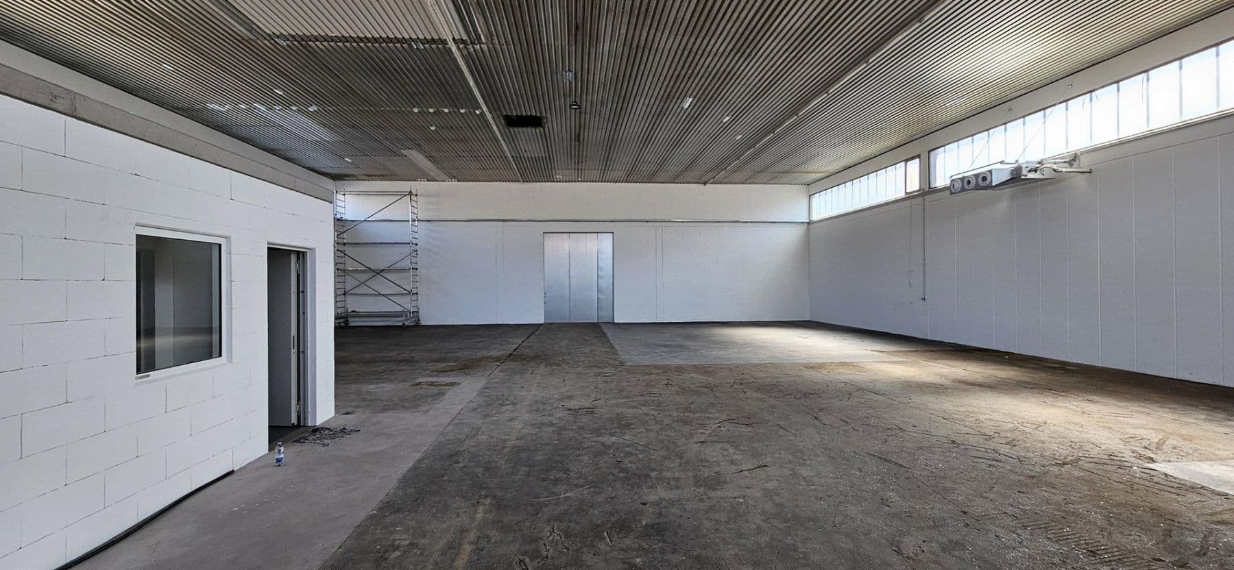 Pronájem nebytového prostoru 435 m², Hohberg, Bádensko-Württembersko Pronájem nebytového prostoru 435 m², Hohberg, Bádensko-Württembersko