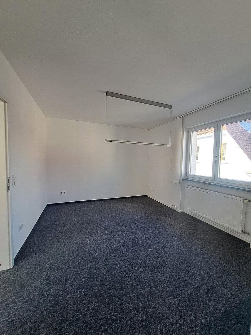Pronájem kanceláře 120 m², Friedrichstraße 30, Schwetzingen, Bádensko-Württembersko Pronájem kanceláře 120 m², Friedrichstraße 30, Schwetzingen, Bádensko-Württembersko