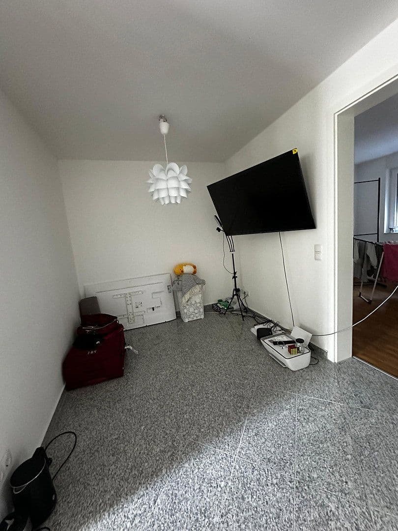 Pronájem bytu 3+1 82 m², Gärtnerstraße 39, Mannheim, Bádensko-Württembersko Pronájem bytu 3+1 82 m², Gärtnerstraße 39, Mannheim, Bádensko-Württembersko