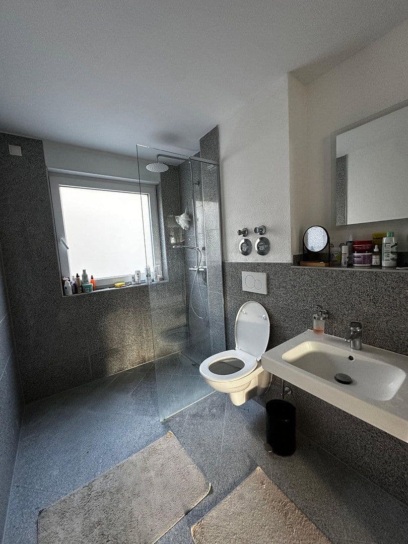 Pronájem bytu 3+1 82 m², Gärtnerstraße 39, Mannheim, Bádensko-Württembersko Pronájem bytu 3+1 82 m², Gärtnerstraße 39, Mannheim, Bádensko-Württembersko
