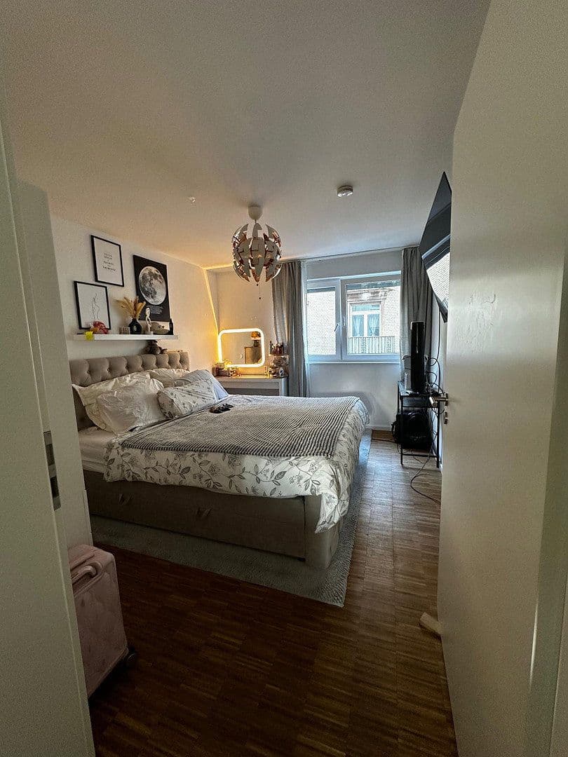 Pronájem bytu 3+1 82 m², Gärtnerstraße 39, Mannheim, Bádensko-Württembersko Pronájem bytu 3+1 82 m², Gärtnerstraße 39, Mannheim, Bádensko-Württembersko