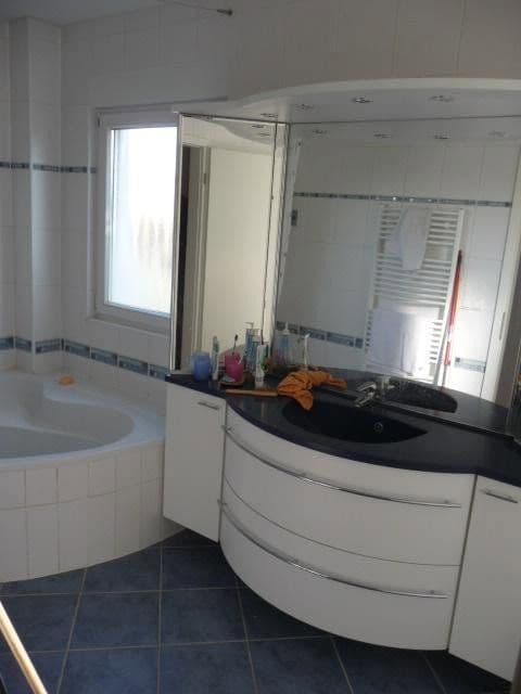 Prodej domu 193 m², pozemek 582 m², Kelzenberger Weg 35, Köln, Severní Porýní-Vestfálsko Prodej domu 193 m², pozemek 582 m², Kelzenberger Weg 35, Köln, Severní Porýní-Vestfálsko