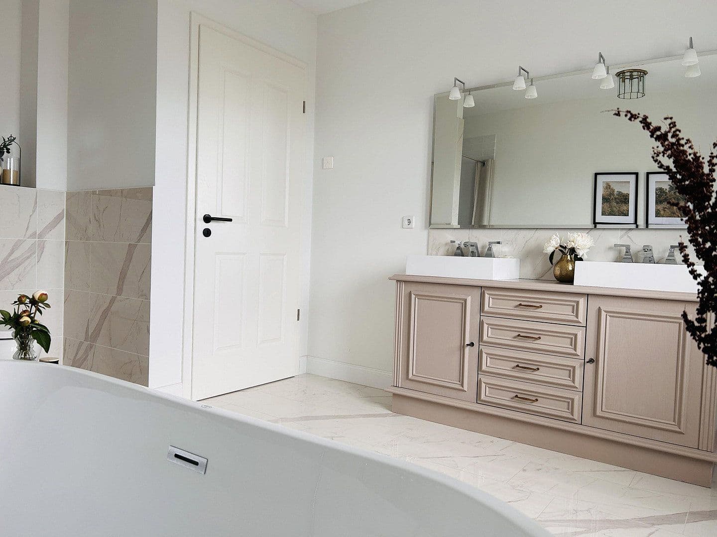 Prodej domu 212 m², pozemek 841 m², Räbke, Dolní Sasko Prodej domu 212 m², pozemek 841 m², Räbke, Dolní Sasko