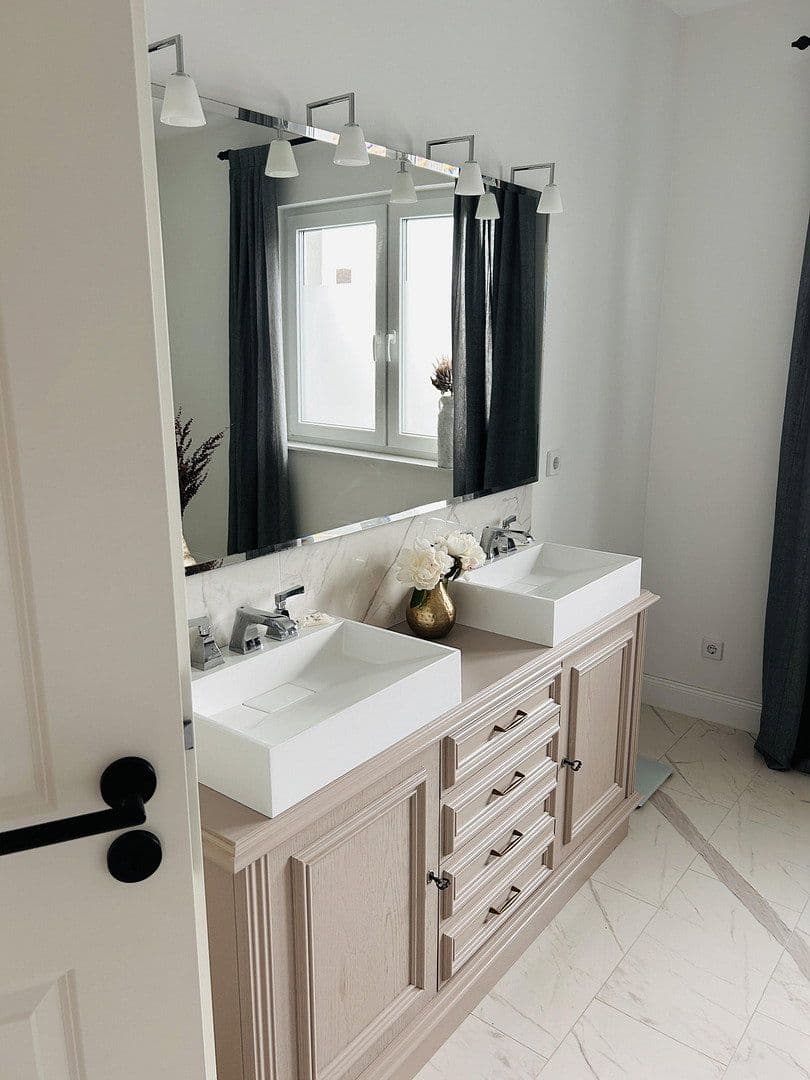 Prodej domu 212 m², pozemek 841 m², Räbke, Dolní Sasko Prodej domu 212 m², pozemek 841 m², Räbke, Dolní Sasko