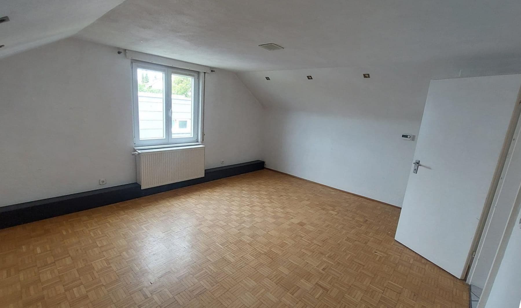 Prodej domu 210 m², pozemek 399 m², Überlingen, Bádensko-Württembersko Prodej domu 210 m², pozemek 399 m², Überlingen, Bádensko-Württembersko
