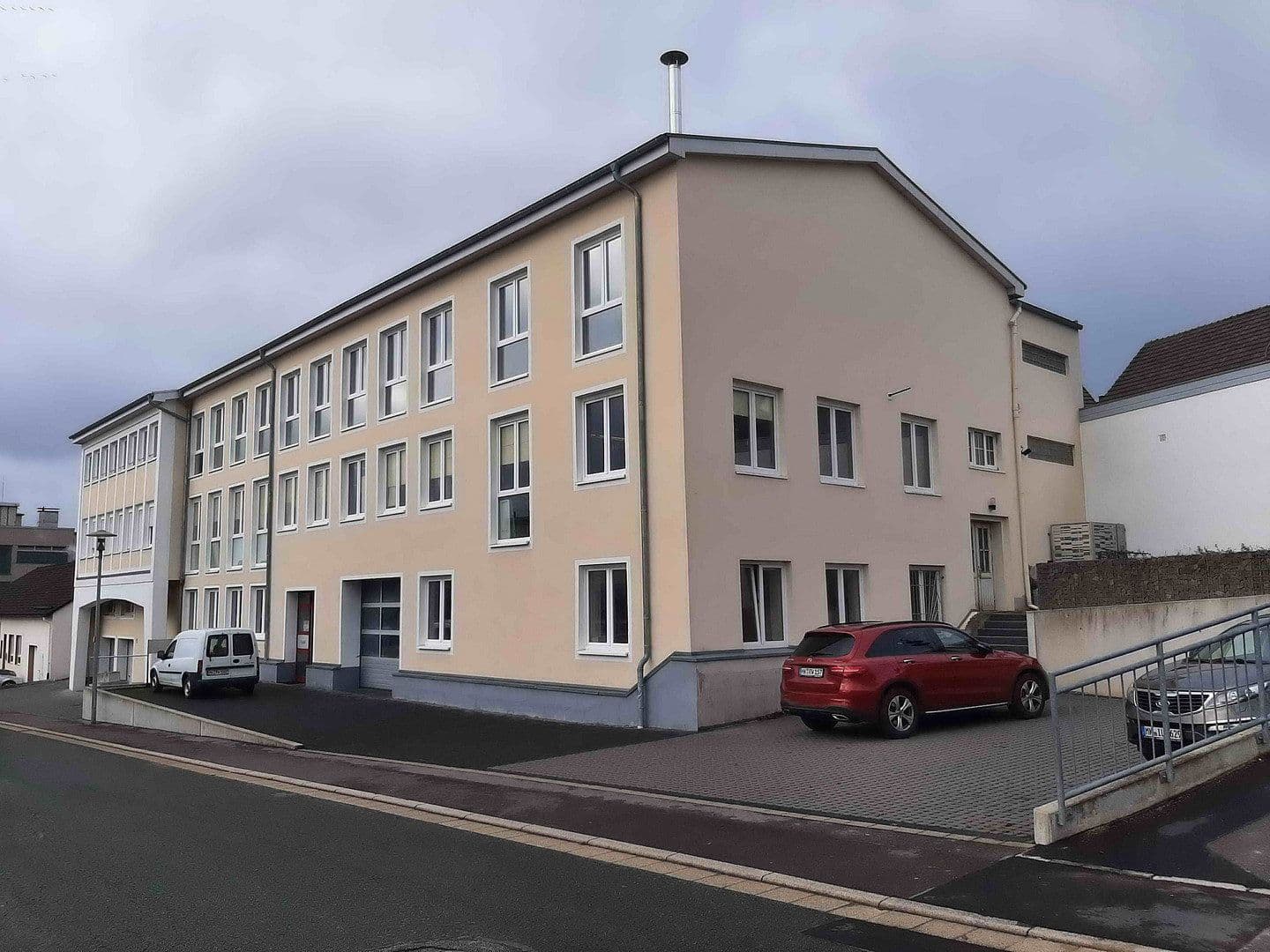 Pronájem nebytového prostoru 431 m², An der Steinert 7, Lüdenscheid, Severní Porýní-Vestfálsko Pronájem nebytového prostoru 431 m², An der Steinert 7, Lüdenscheid, Severní Porýní-Vestfálsko