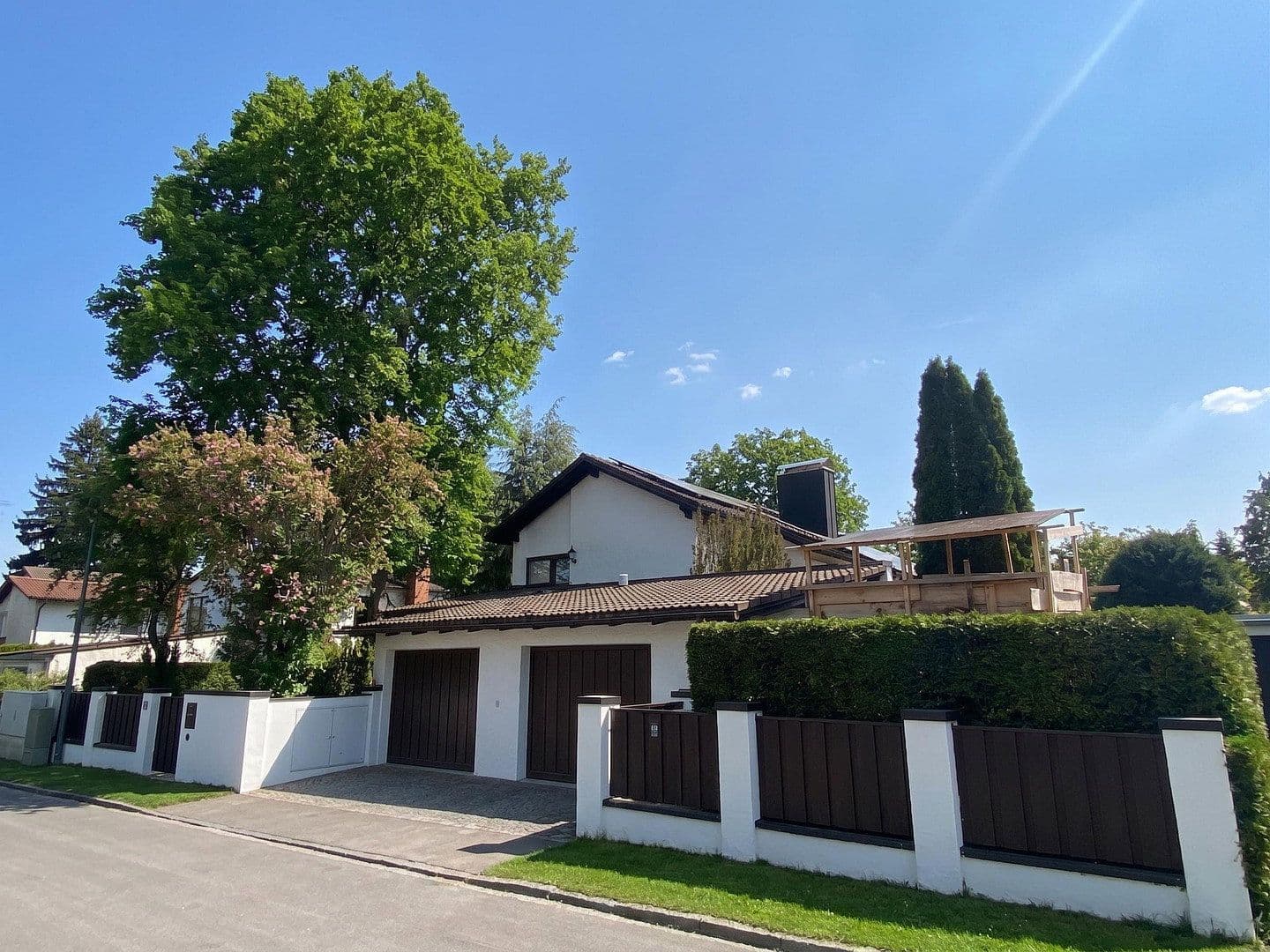 Prodej domu 288 m², pozemek 882 m², Grünwald, Bavorsko Prodej domu 288 m², pozemek 882 m², Grünwald, Bavorsko