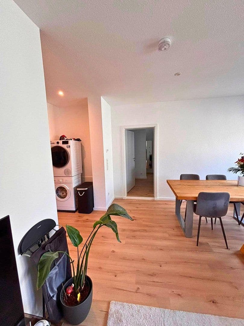Pronájem bytu 2+1 83 m², Breite Straße 56, Großostheim, Bavorsko Pronájem bytu 2+1 83 m², Breite Straße 56, Großostheim, Bavorsko