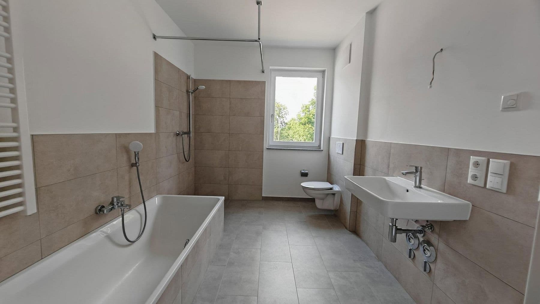 Pronájem bytu 4+1 90 m², Friedhofstraße 3, Oberkotzau, Bavorsko Pronájem bytu 4+1 90 m², Friedhofstraße 3, Oberkotzau, Bavorsko