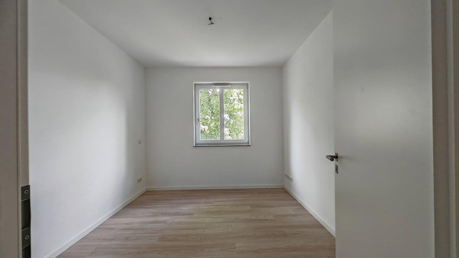 Pronájem bytu 4+1 90 m², Friedhofstraße 3, Oberkotzau, Bavorsko Pronájem bytu 4+1 90 m², Friedhofstraße 3, Oberkotzau, Bavorsko