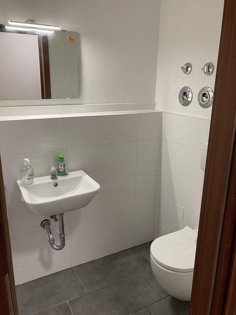 Pronájem bytu 3+kk 73 m², Oppenheimer Str. 11, Stuttgart, Bádensko-Württembersko Pronájem bytu 3+kk 73 m², Oppenheimer Str. 11, Stuttgart, Bádensko-Württembersko