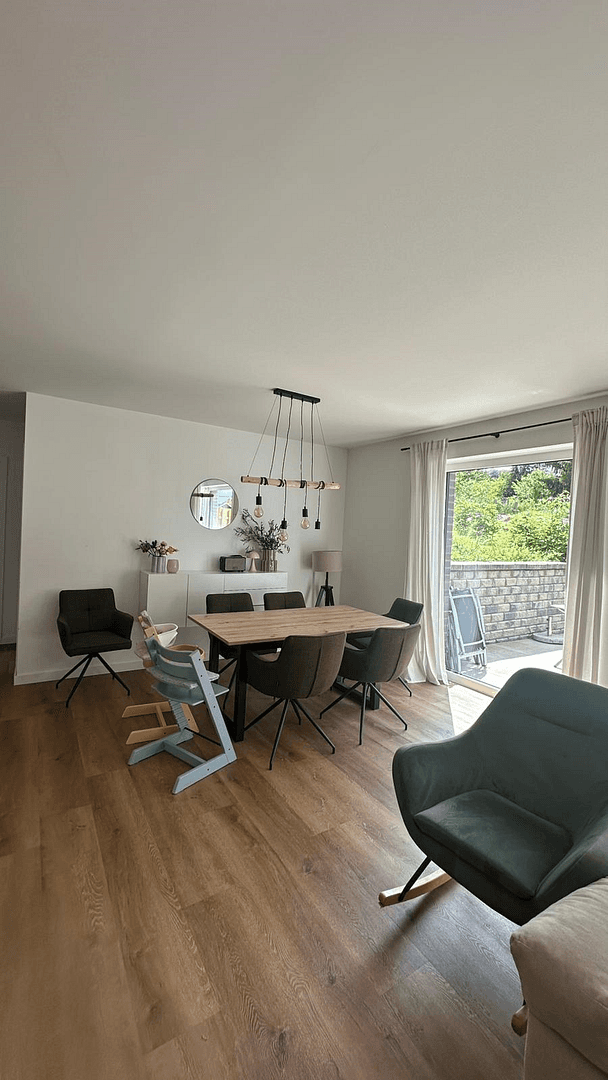 Pronájem bytu 2+1 80 m², Porta Westfalica, Severní Porýní-Vestfálsko Pronájem bytu 2+1 80 m², Porta Westfalica, Severní Porýní-Vestfálsko