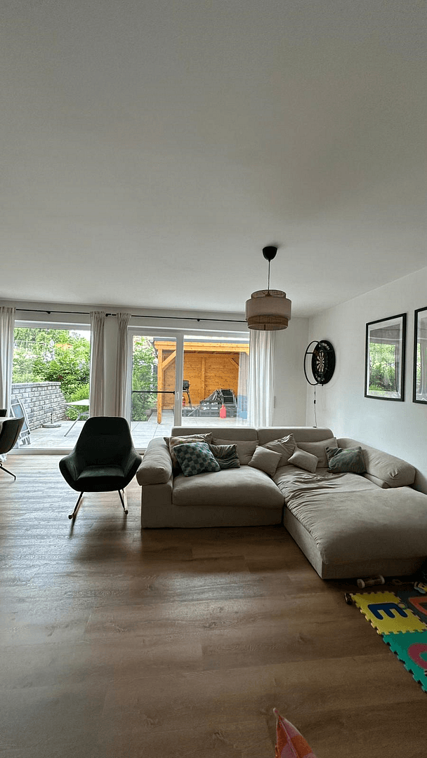Pronájem bytu 2+1 80 m², Porta Westfalica, Severní Porýní-Vestfálsko Pronájem bytu 2+1 80 m², Porta Westfalica, Severní Porýní-Vestfálsko