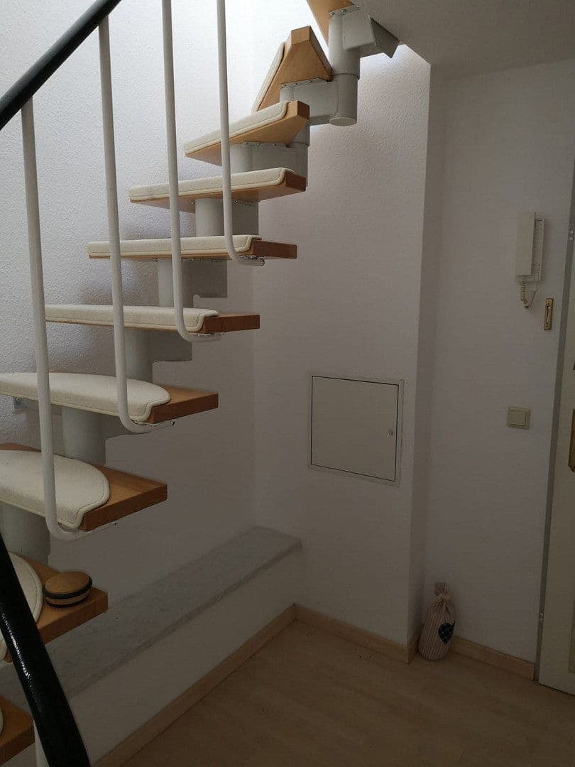 Pronájem bytu 2+1 54 m², Hauptstraße 12c, Meuselwitz, Durynsko Pronájem bytu 2+1 54 m², Hauptstraße 12c, Meuselwitz, Durynsko