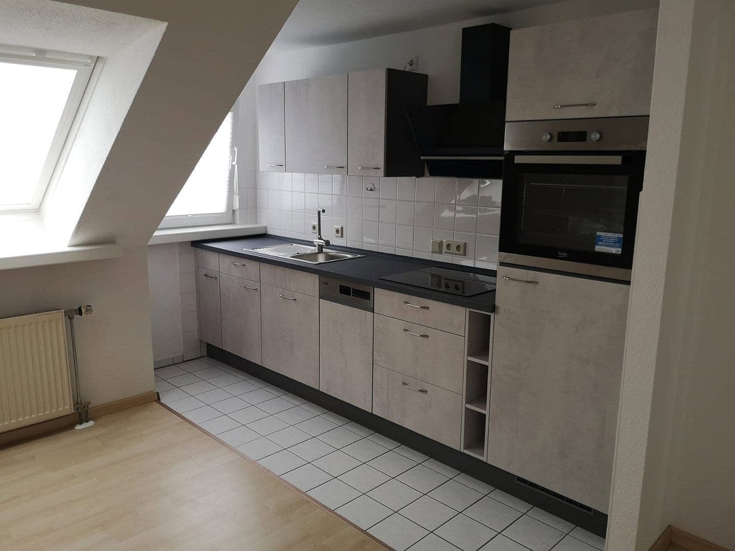 Pronájem bytu 2+1 54 m², Hauptstraße 12c, Meuselwitz, Durynsko Pronájem bytu 2+1 54 m², Hauptstraße 12c, Meuselwitz, Durynsko