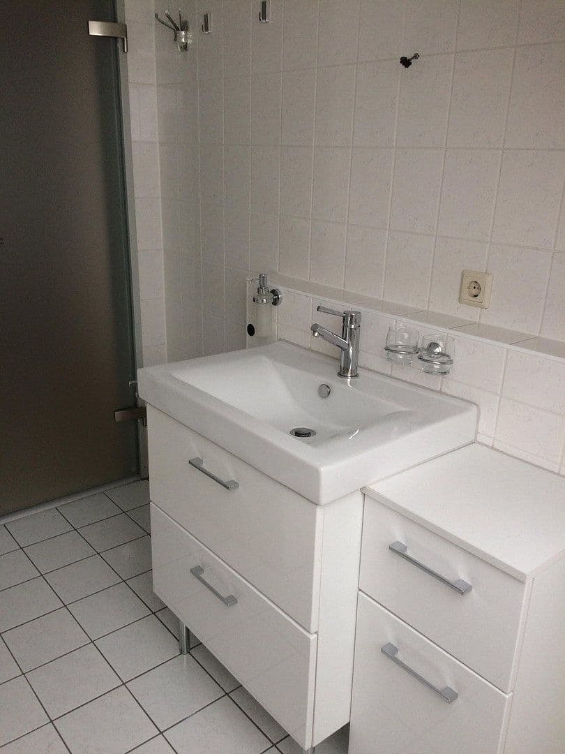 Pronájem bytu 2+1 54 m², Hauptstraße 12c, Meuselwitz, Durynsko Pronájem bytu 2+1 54 m², Hauptstraße 12c, Meuselwitz, Durynsko