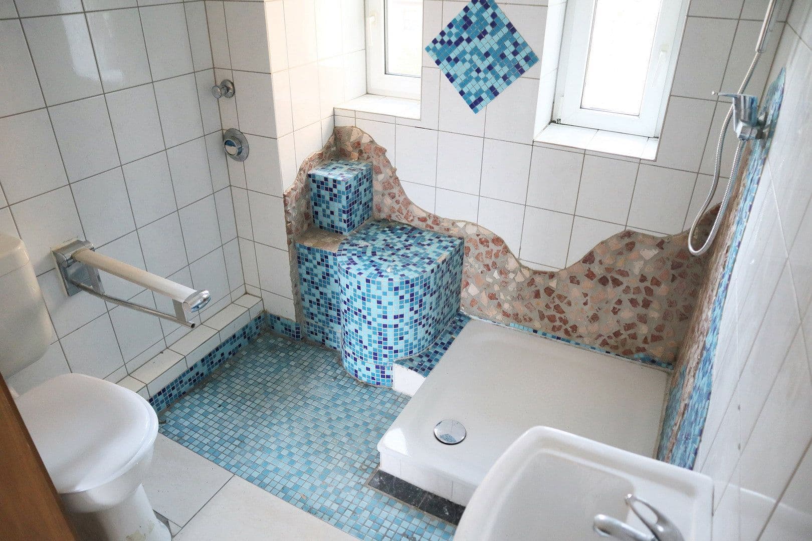 Pronájem bytu 2+kk 67 m², Köllmannstraße 7, Essen, Severní Porýní-Vestfálsko Pronájem bytu 2+kk 67 m², Köllmannstraße 7, Essen, Severní Porýní-Vestfálsko