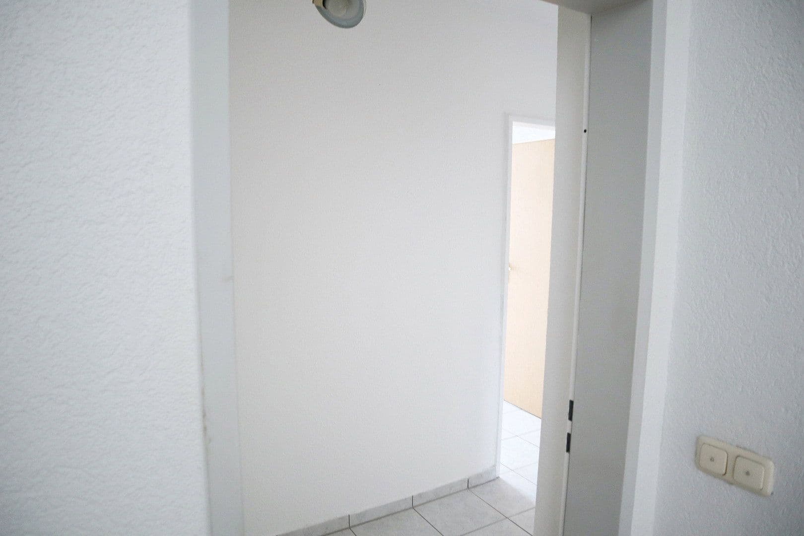 Pronájem bytu 2+kk 67 m², Köllmannstraße 7, Essen, Severní Porýní-Vestfálsko Pronájem bytu 2+kk 67 m², Köllmannstraße 7, Essen, Severní Porýní-Vestfálsko