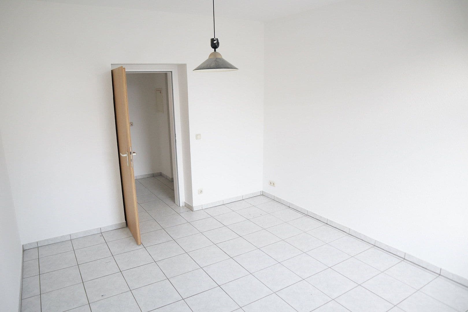 Pronájem bytu 2+kk 67 m², Köllmannstraße 7, Essen, Severní Porýní-Vestfálsko Pronájem bytu 2+kk 67 m², Köllmannstraße 7, Essen, Severní Porýní-Vestfálsko