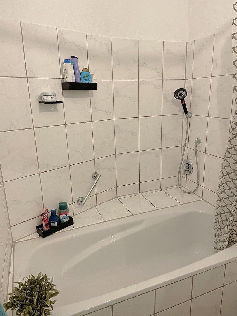 Pronájem bytu 2+1 52 m², Bahnhofstrasse 41, Andernach, Porýní-Falc Pronájem bytu 2+1 52 m², Bahnhofstrasse 41, Andernach, Porýní-Falc