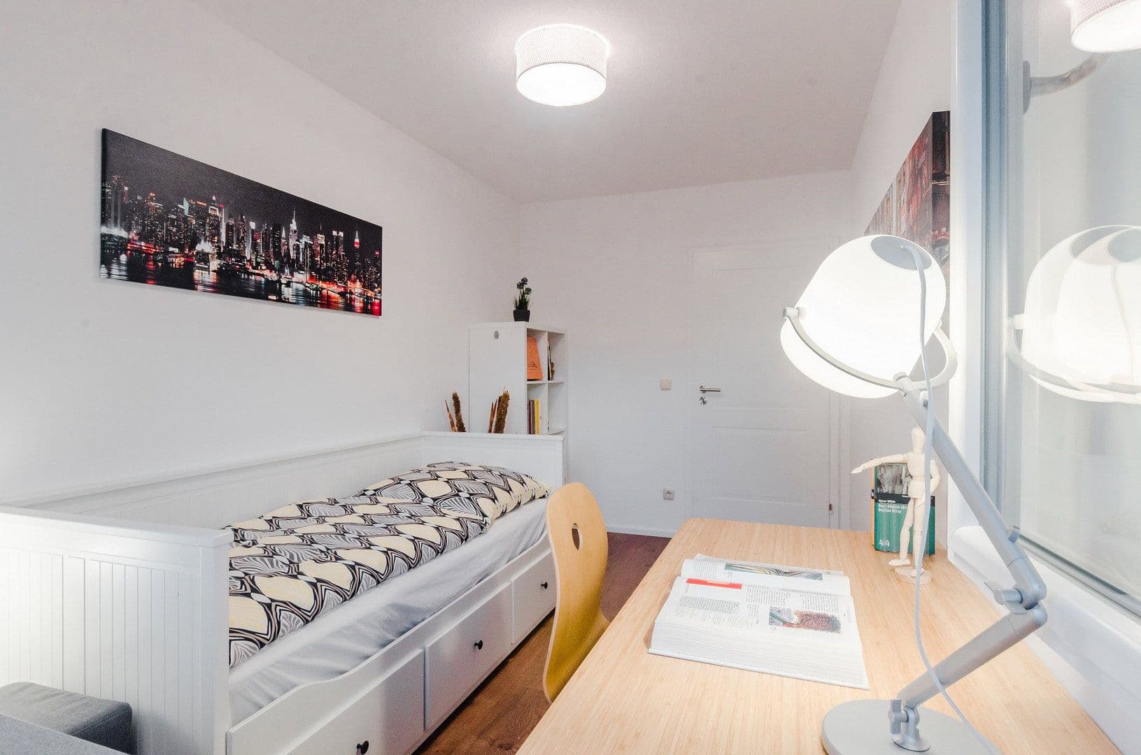Pronájem bytu 4+1 76 m², Weissenseestr. 95, München, Bavorsko Pronájem bytu 4+1 76 m², Weissenseestr. 95, München, Bavorsko