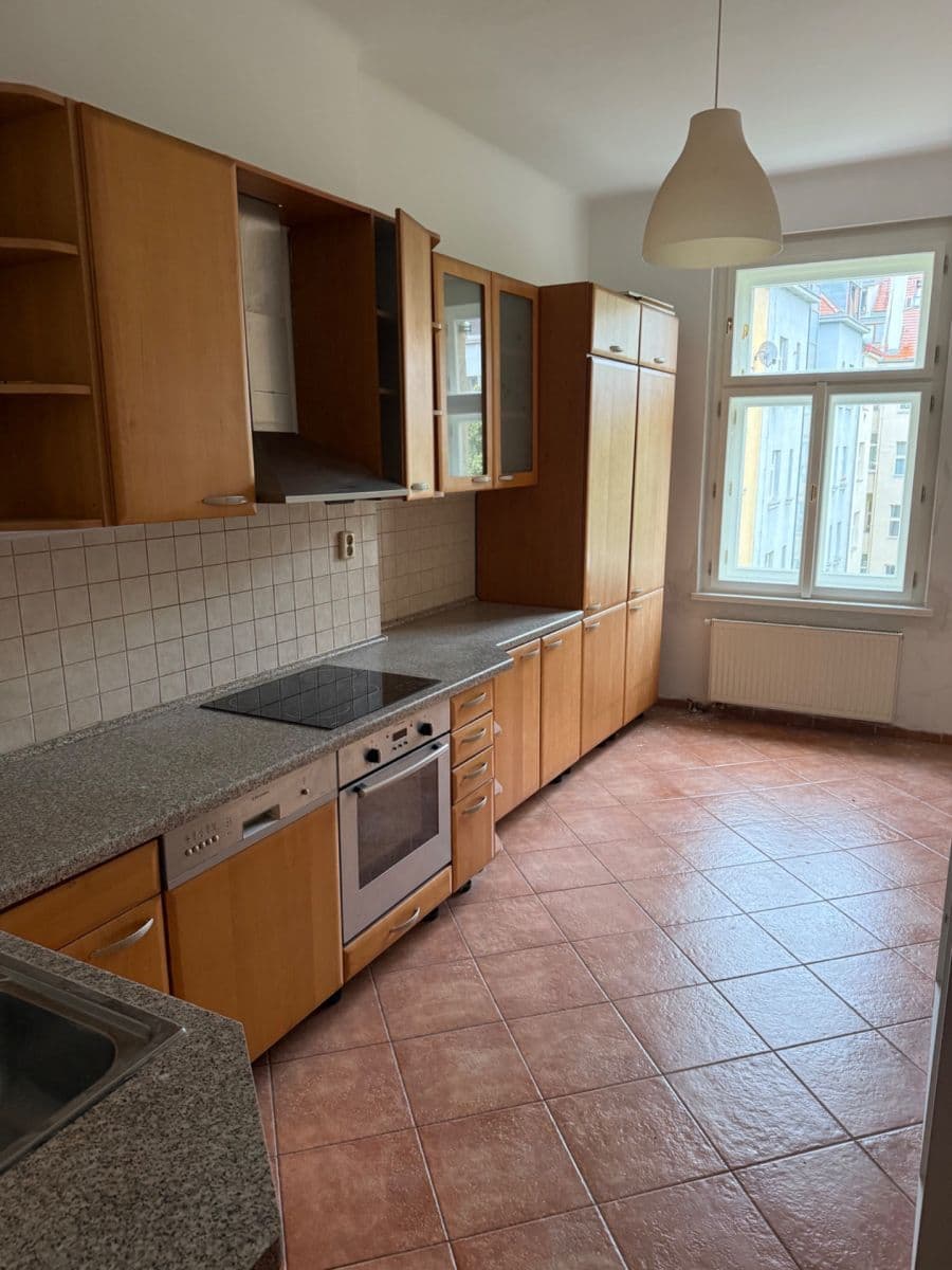 Pronájem bytu 2+1 80 m², Dejvická, Praha, Praha Pronájem bytu 2+1 80 m², Dejvická, Praha, Praha