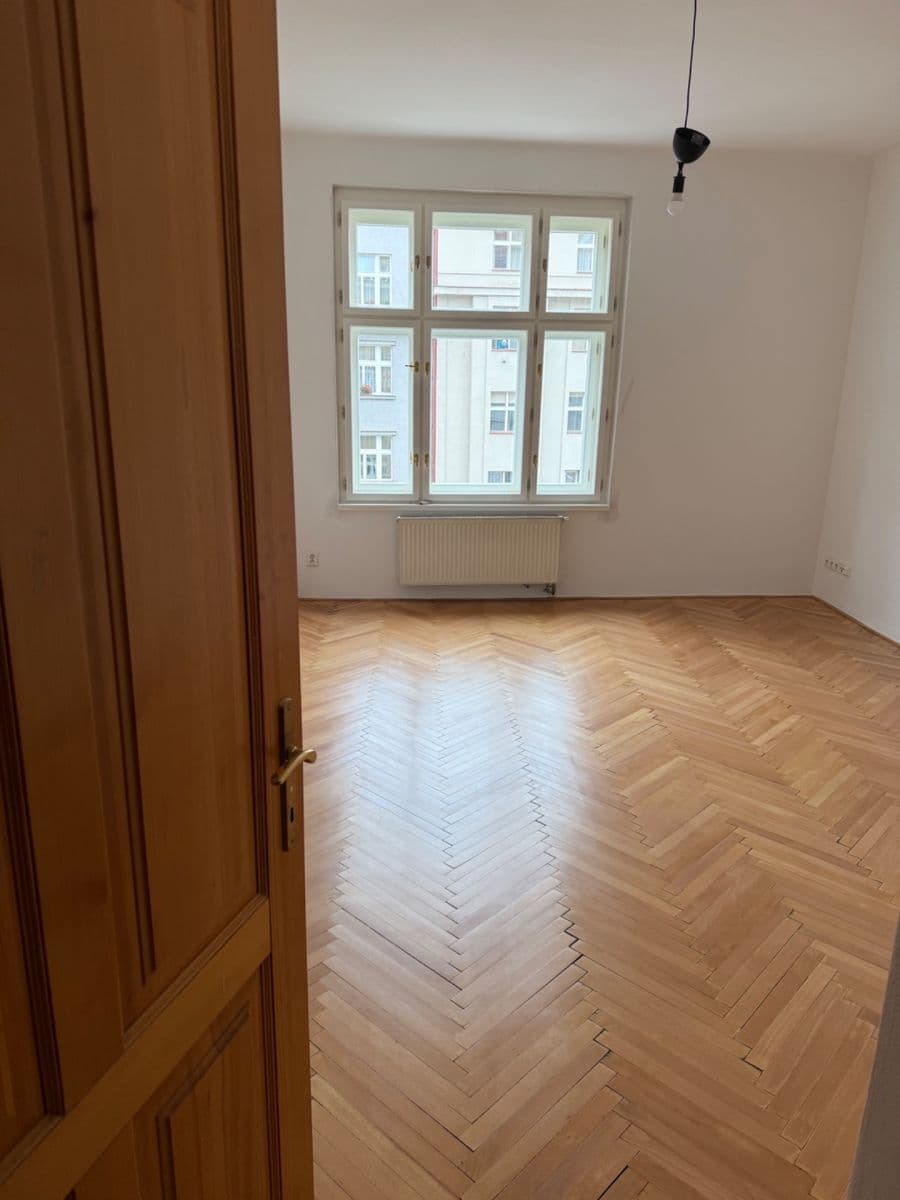 Pronájem bytu 2+1 80 m², Dejvická, Praha, Praha Pronájem bytu 2+1 80 m², Dejvická, Praha, Praha