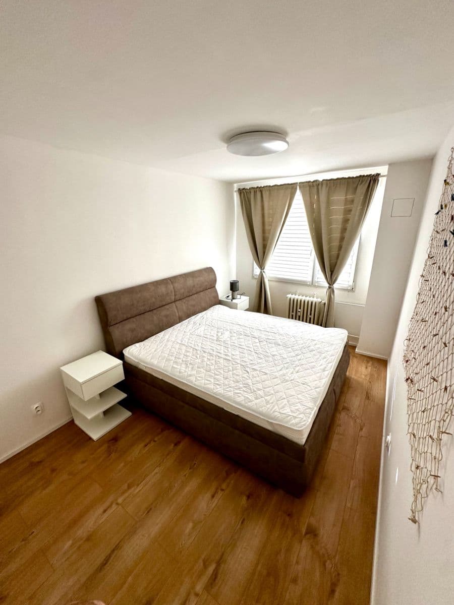 Prodej bytu 2+kk 45 m², Frýdlantská, Praha, Praha Prodej bytu 2+kk 45 m², Frýdlantská, Praha, Praha