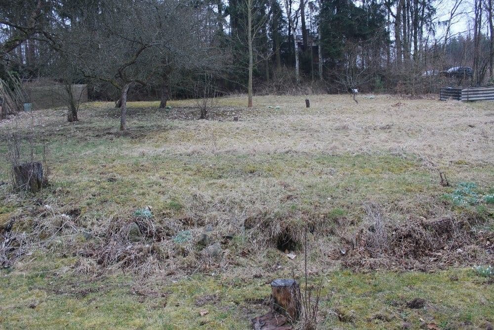 Prodej pozemku 1.466 m², Mirošovice, Středočeský kraj Prodej pozemku 1.466 m², Mirošovice, Středočeský kraj