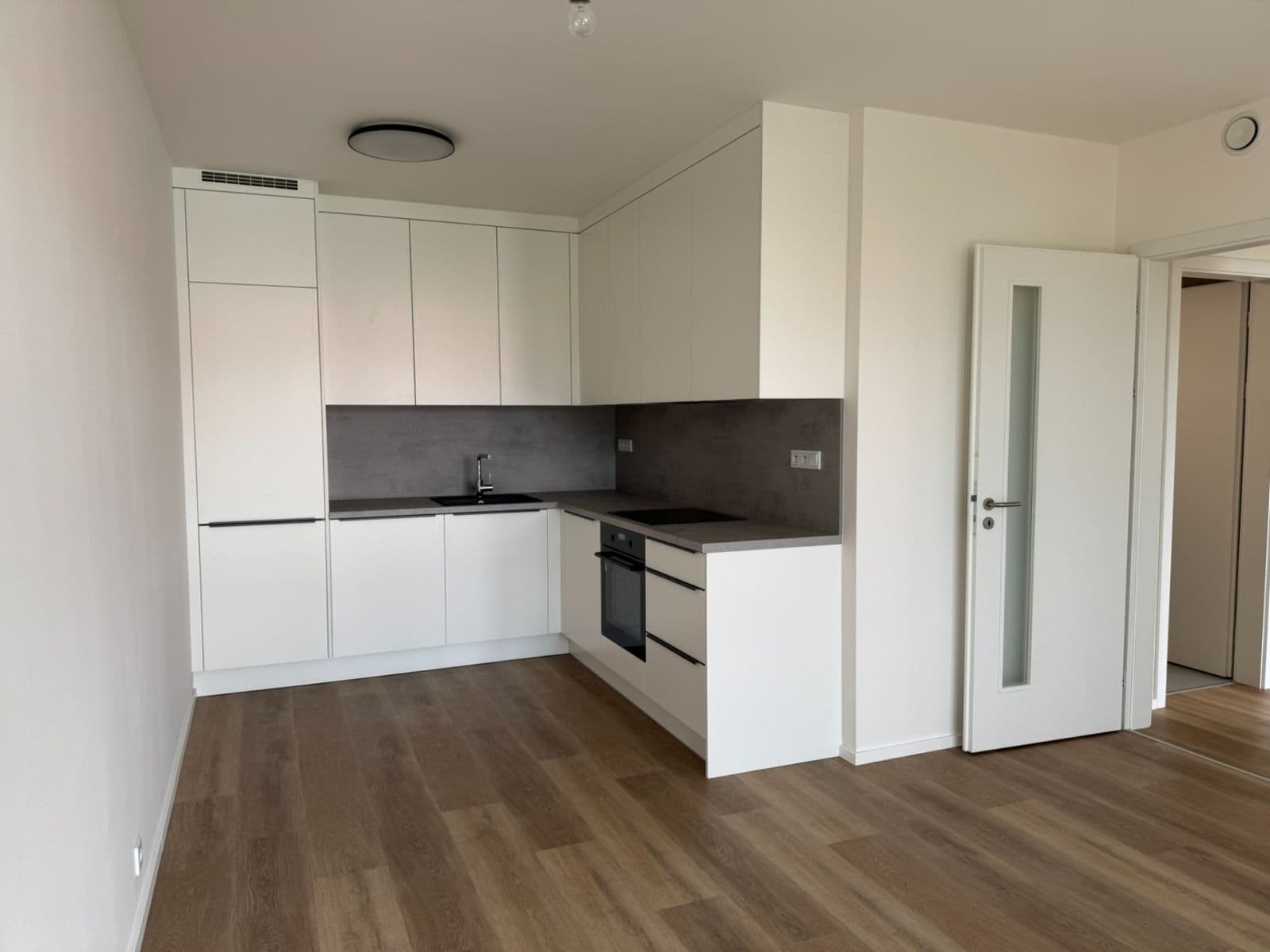 Pronájem bytu 2+kk 56 m², Hodkovická, Praha, Praha Pronájem bytu 2+kk 56 m², Hodkovická, Praha, Praha