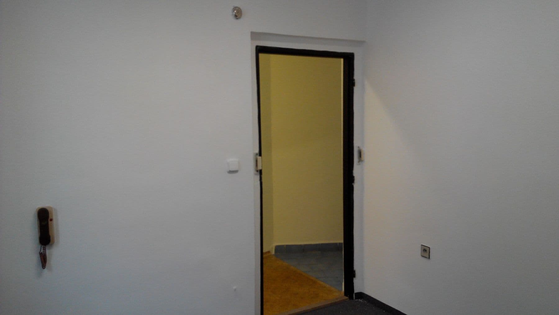 Pronájem kanceláře 9 m², U Bechyňské dráhy, Tábor, Jihočeský kraj Pronájem kanceláře 9 m², U Bechyňské dráhy, Tábor, Jihočeský kraj